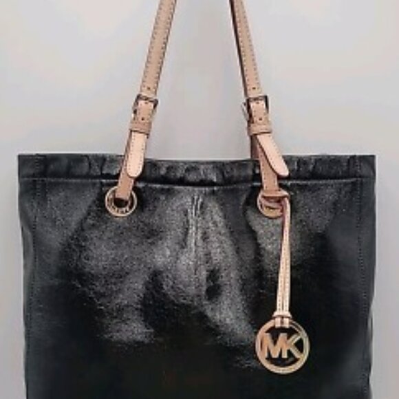 Michael Kors Jet Set Patent Leather Tote Bag in Black with Tan Straps. - Picture 9 of 9